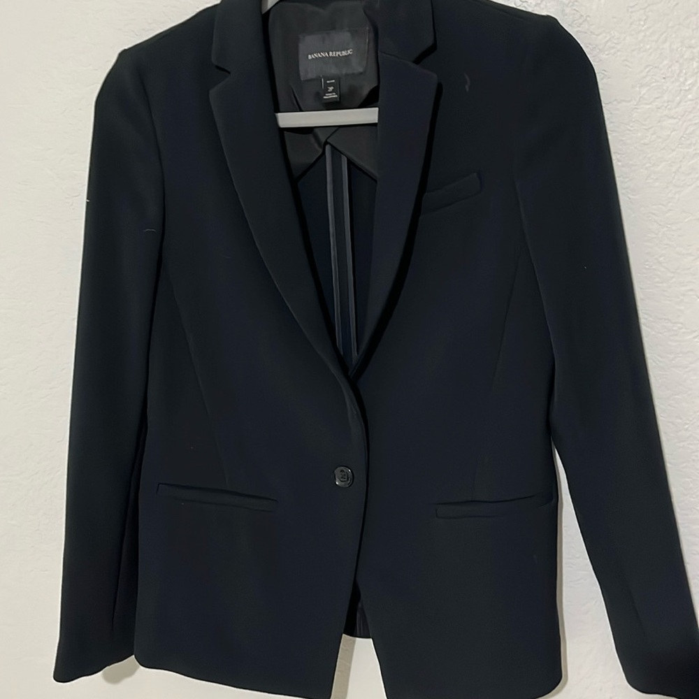 Banana Republic Petite 2P, Black Blazer
